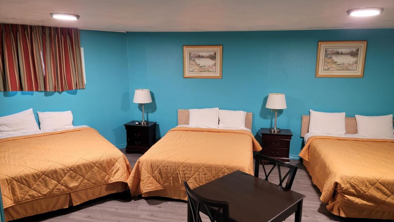 Trade Winds Motel Childress Exterior photo