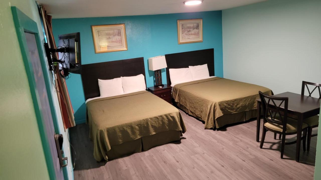 Trade Winds Motel Childress Exterior photo